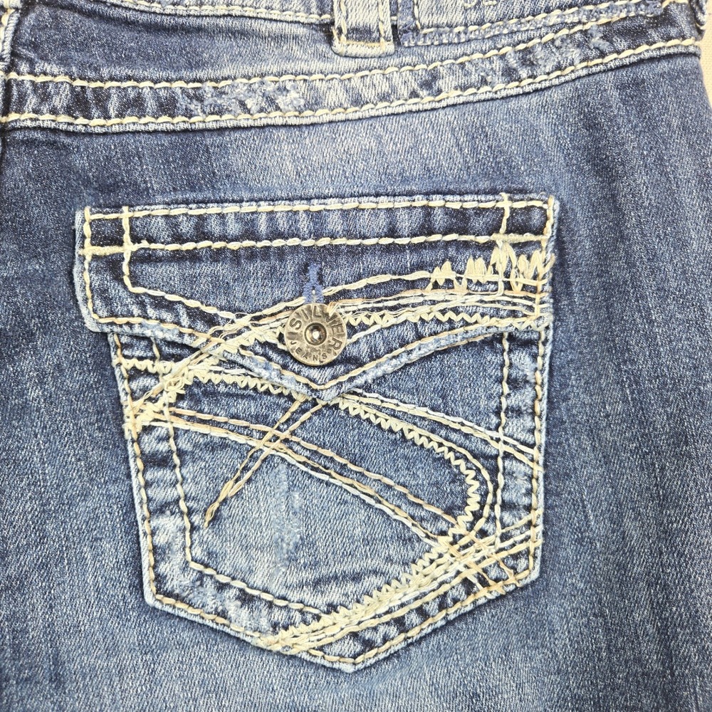 Silver Jeans Suki Surplus Capri Distressed Flap Pocket Blue Womens W31 - Picture 4 of 16